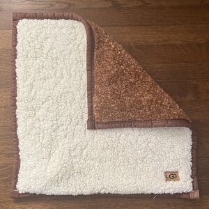 UGG Cream Sherpa Pillow Case with Brown Trim 20x20